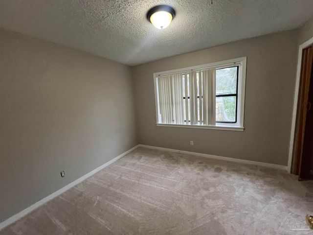 5733 Orange St, Milton, FL 32570