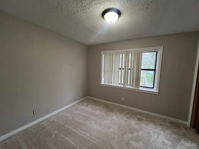 5733 Orange St, Milton, FL 32570