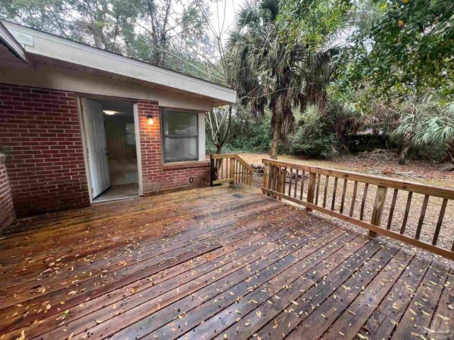 5733 Orange St, Milton, FL 32570