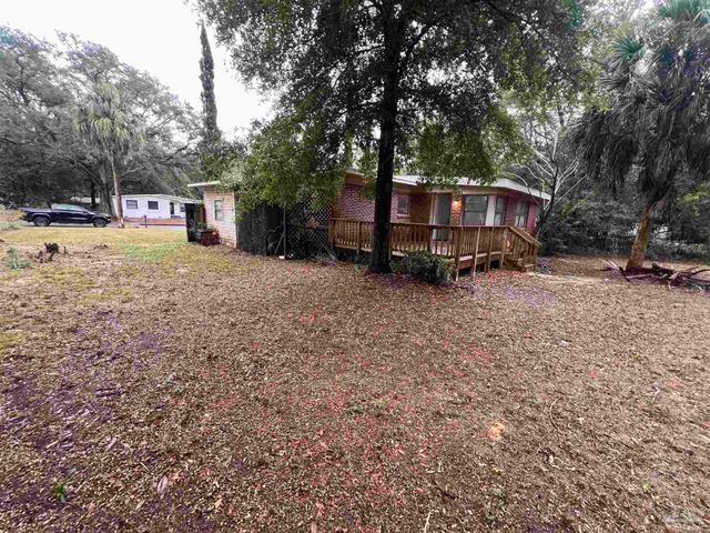 5733 Orange St, Milton, FL 32570