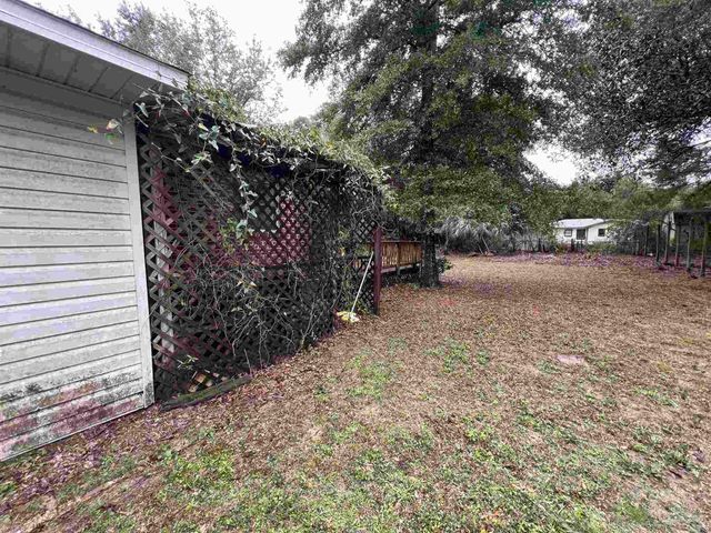 5733 Orange St, Milton, FL 32570