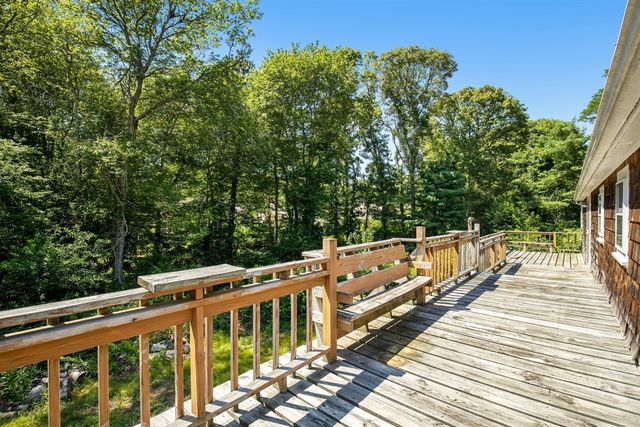 771 W Yarmouth Road, Yarmouth, MA 02675