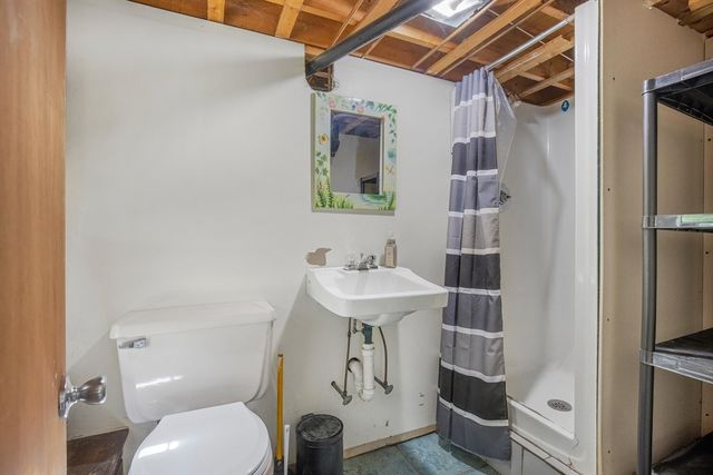 771 W Yarmouth Road, Yarmouth, MA 02675