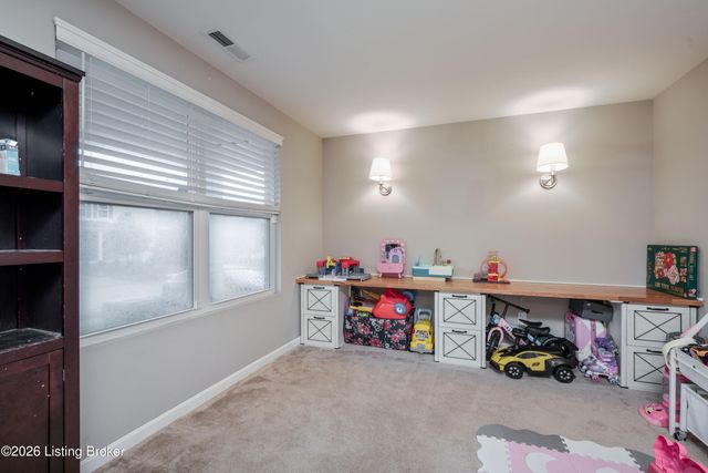 12095 Parkview Trace Dr, Louisville, KY 40229