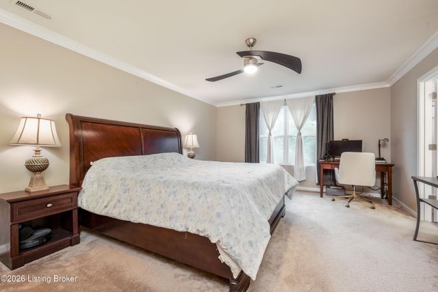 12095 Parkview Trace Dr, Louisville, KY 40229