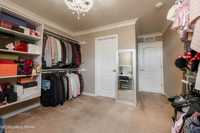 12095 Parkview Trace Dr, Louisville, KY 40229