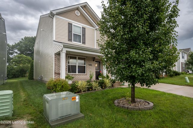 12095 Parkview Trace Dr, Louisville, KY 40229