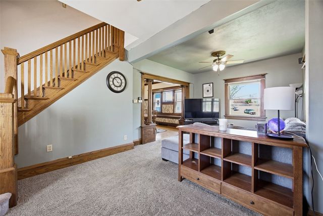 231 Highland Dr NW, Cedar Rapids, IA 52405