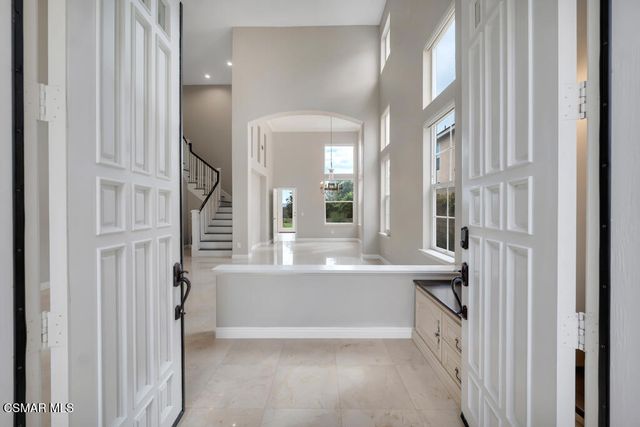 6320 Ballantine Place, Oak Park, CA 91377