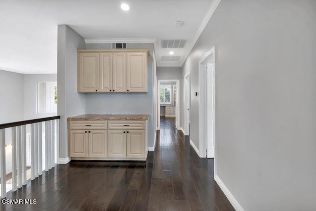 6320 Ballantine Place, Oak Park, CA 91377