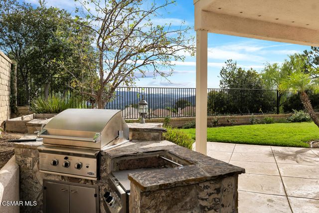 6320 Ballantine Place, Oak Park, CA 91377