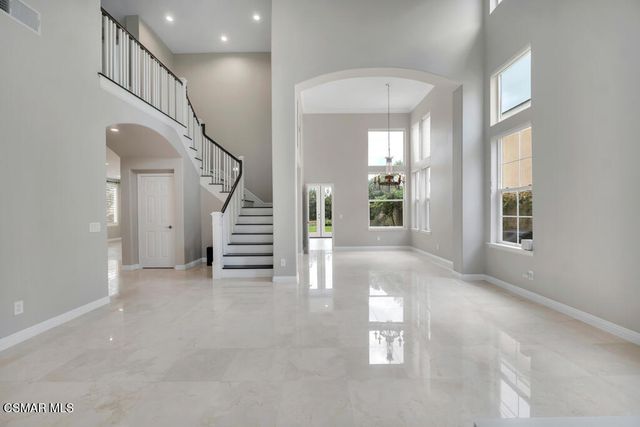 6320 Ballantine Place, Oak Park, CA 91377