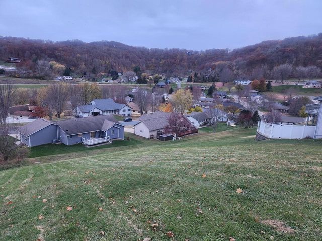 225 RED APPLE DRIVE, Houston, MN 55943