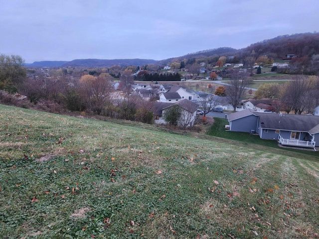 225 RED APPLE DRIVE, Houston, MN 55943