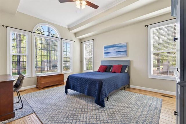 709 Bristol ST, Smithfield, VA 23430