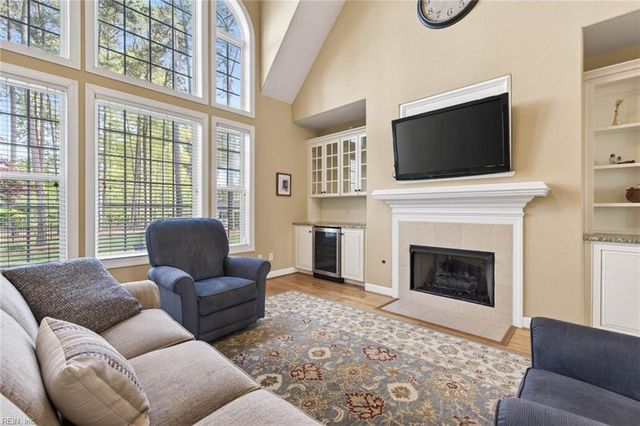 709 Bristol ST, Smithfield, VA 23430