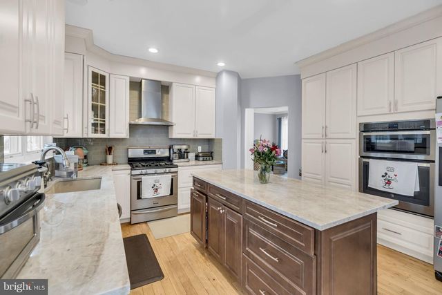 43553 DEMPSEY LN, Chantilly, VA 20152