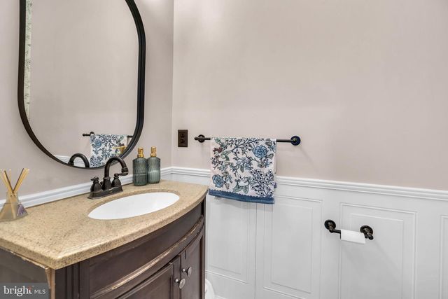 43553 DEMPSEY LN, Chantilly, VA 20152