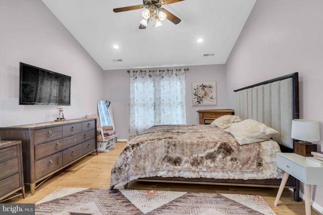 43553 DEMPSEY LN, Chantilly, VA 20152