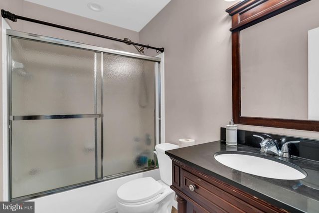 43553 DEMPSEY LN, Chantilly, VA 20152