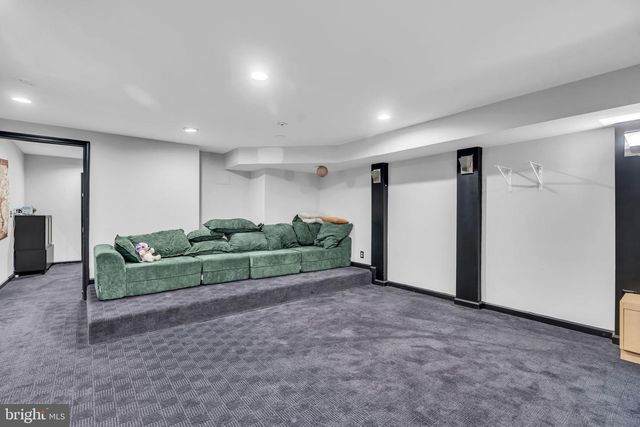 43553 DEMPSEY LN, Chantilly, VA 20152