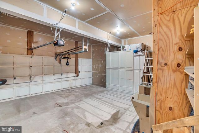 43553 DEMPSEY LN, Chantilly, VA 20152