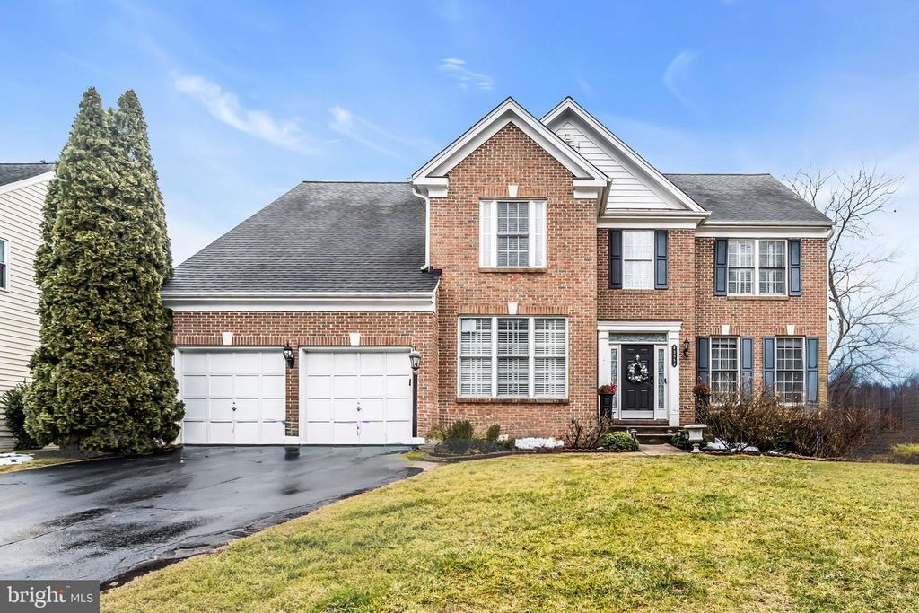 43553 DEMPSEY LN, Chantilly, VA 20152