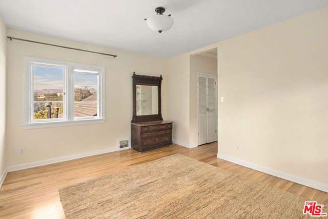 35 Haldeman Road, Santa Monica, CA 90402