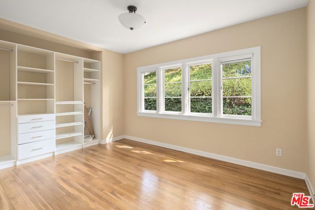 35 Haldeman Road, Santa Monica, CA 90402