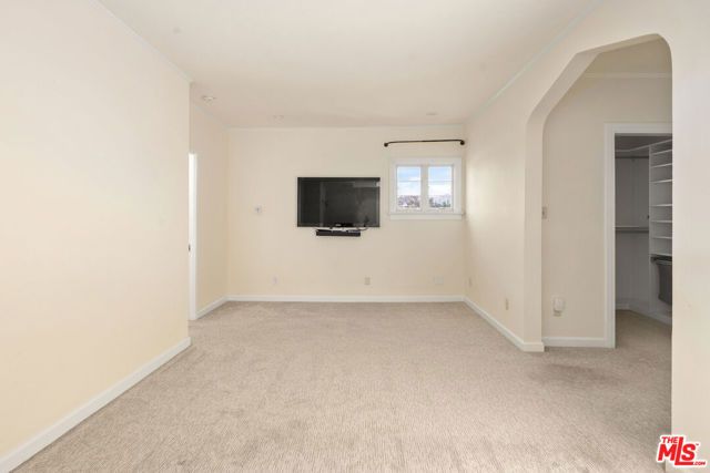 35 Haldeman Road, Santa Monica, CA 90402