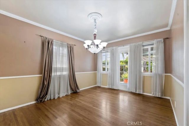 1613 N Pepper, Burbank, CA 91505
