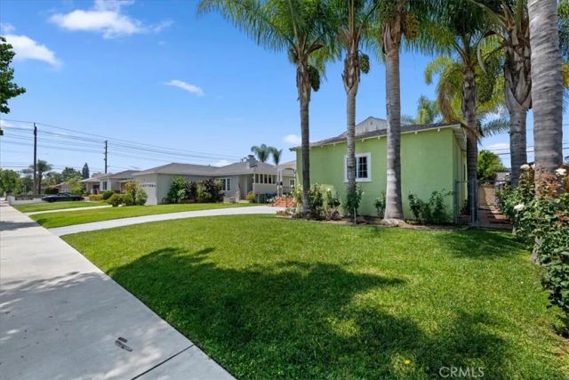 1613 N Pepper, Burbank, CA 91505