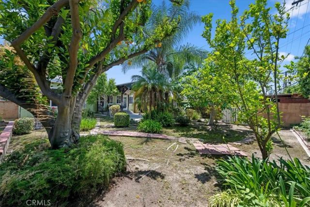 1613 N Pepper, Burbank, CA 91505