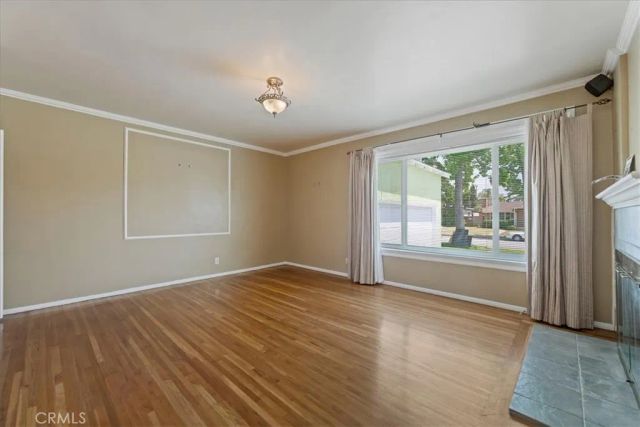 1613 N Pepper, Burbank, CA 91505