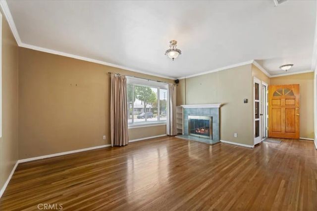 1613 N Pepper, Burbank, CA 91505