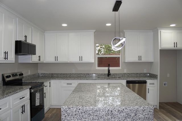 203 E Church Street, Plumerville, AR 72127