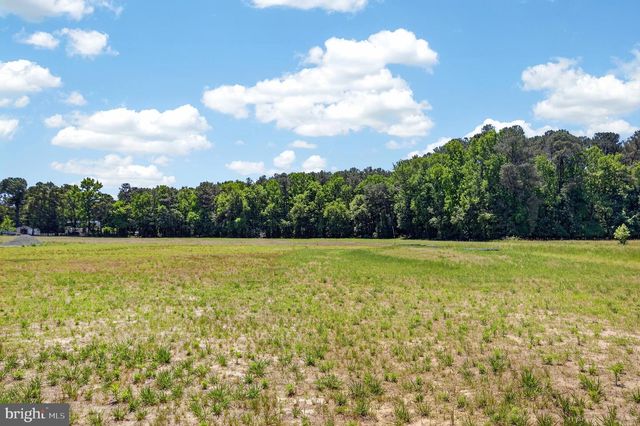 16910 PEPPERBOX RD, Laurel, DE 19956