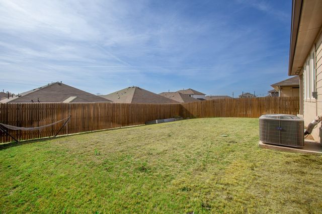 199 Frostweed DR, Kyle, TX 78640