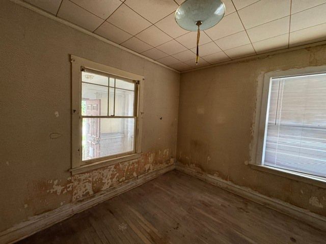 5500 W WARWICK Avenue, Chicago, IL 60641