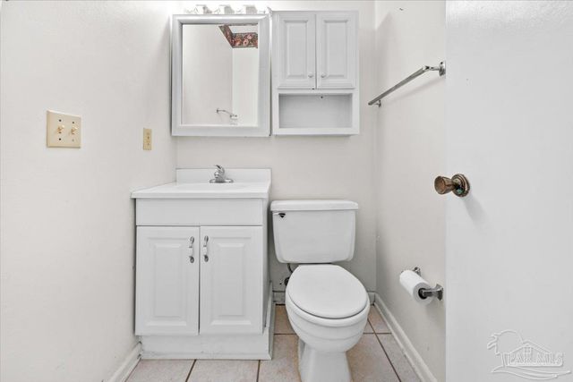 4717 Huron Dr, Pensacola, FL 32507