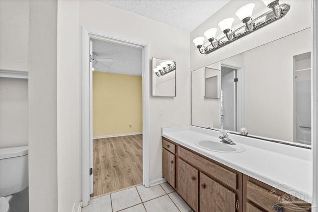 4717 Huron Dr, Pensacola, FL 32507