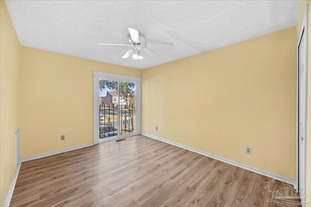 4717 Huron Dr, Pensacola, FL 32507