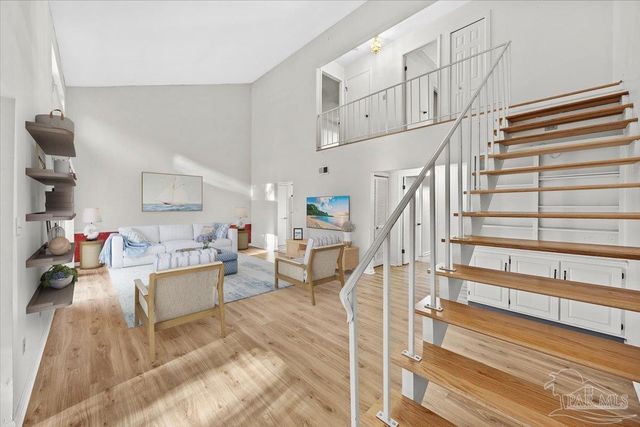 4717 Huron Dr, Pensacola, FL 32507