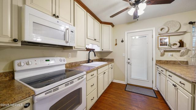 112 RIVER RD Drive, Palatka, FL 32177