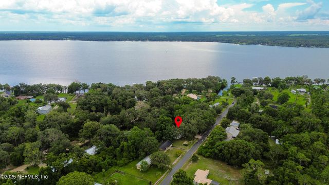 112 RIVER RD Drive, Palatka, FL 32177