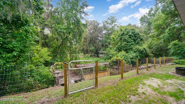 112 RIVER RD Drive, Palatka, FL 32177