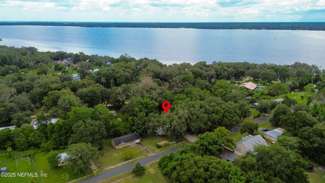 112 RIVER RD Drive, Palatka, FL 32177