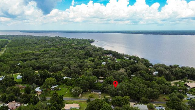 112 RIVER RD Drive, Palatka, FL 32177