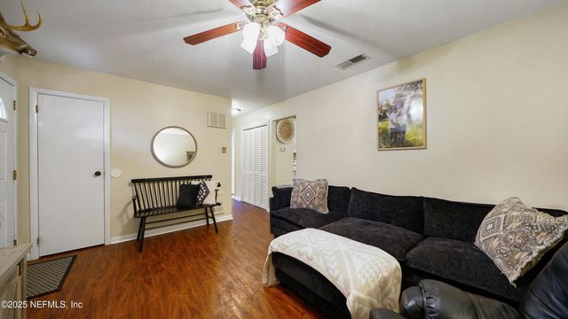 112 RIVER RD Drive, Palatka, FL 32177