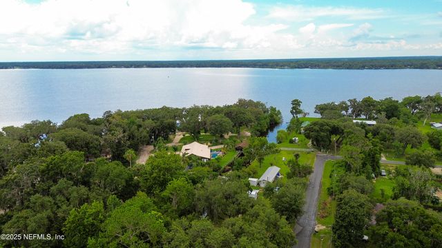 112 RIVER RD Drive, Palatka, FL 32177